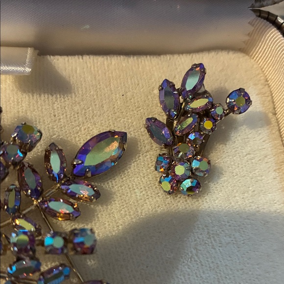 Signed SHERMAN Brooch & Earrings Set in Original Case; Aurora Borealis; Vintage - Picture 4 of 16